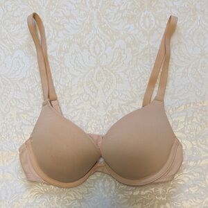 PINK Victoria's Secret  T-Shirt Bra - Nude color
